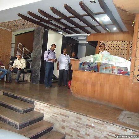 Hotel Sai Galaxy Inn シルディ エクステリア 写真