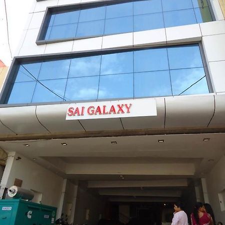 Hotel Sai Galaxy Inn シルディ エクステリア 写真